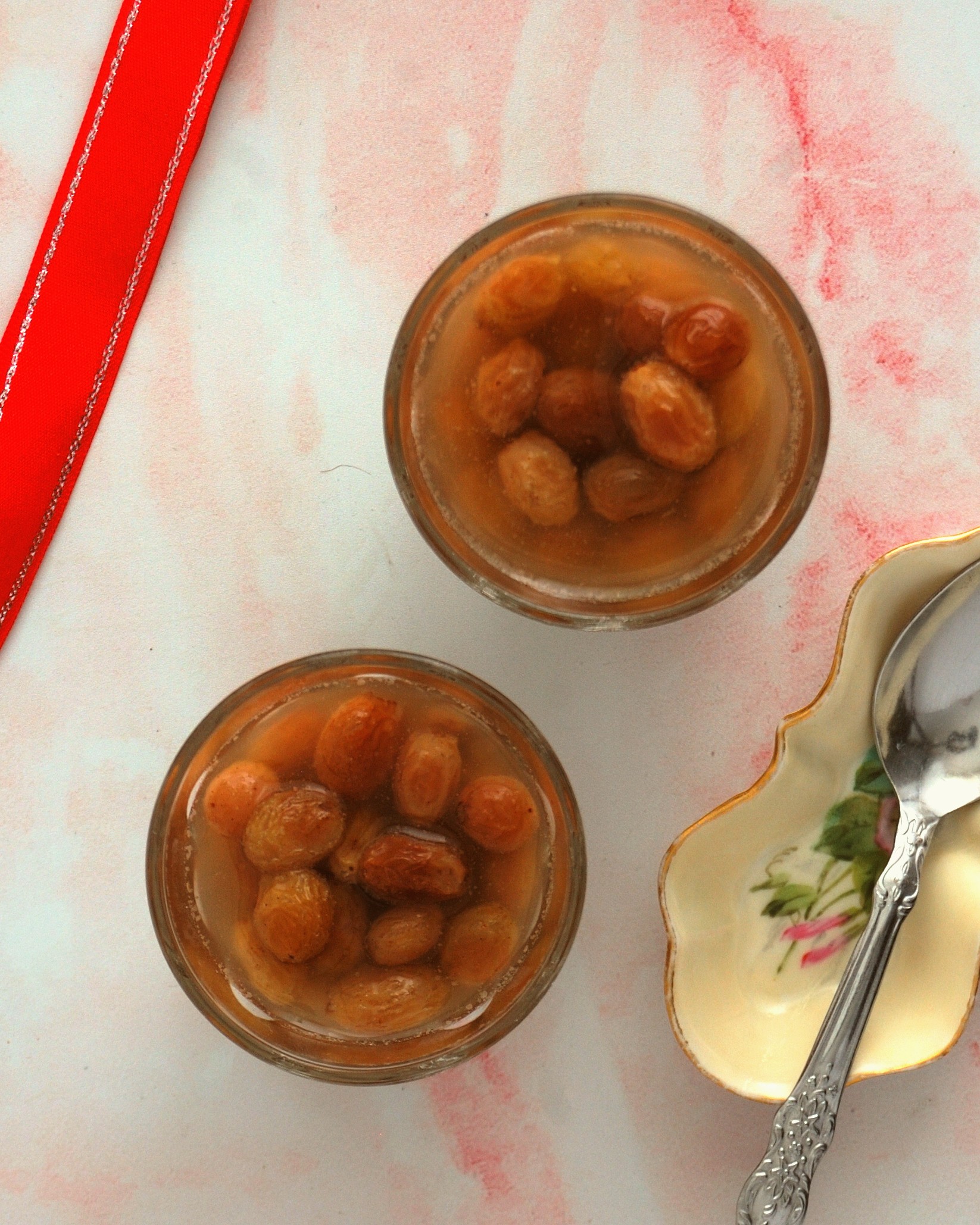 Üzüm Hoşaf, Turkish Dried Grape Compote With Honey