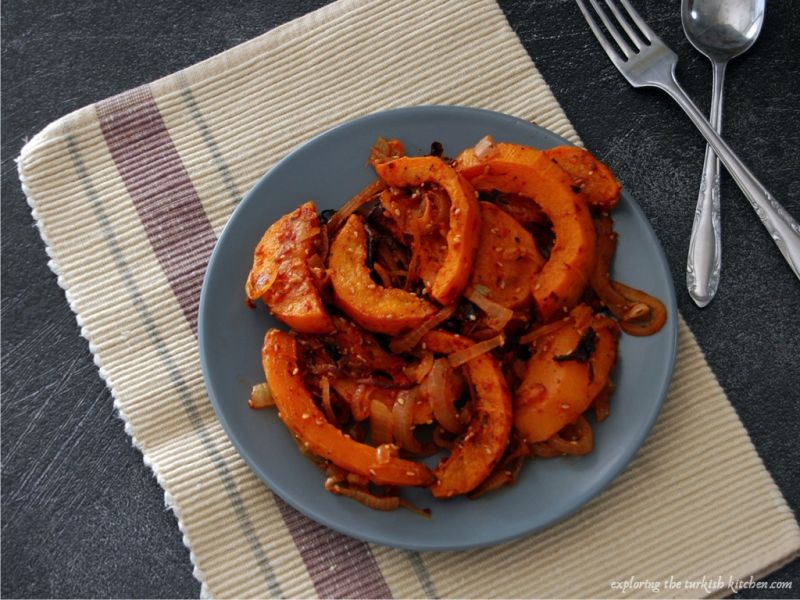 Roast pumpkin & onions (Sinkonta)